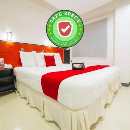 Reddoorz Plus Near San Pedro Cathedral Davao Екстер'єр фото