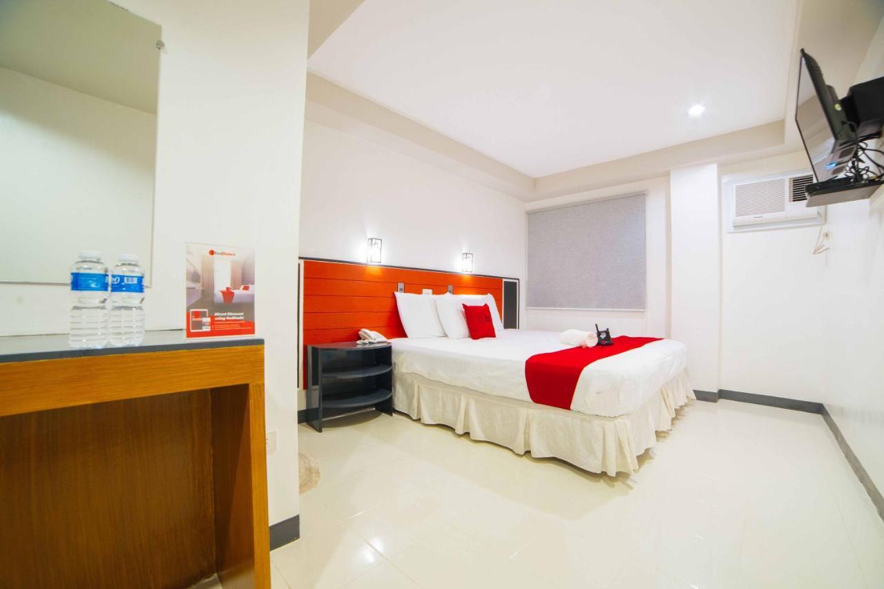 Reddoorz Plus Near San Pedro Cathedral Davao Екстер'єр фото