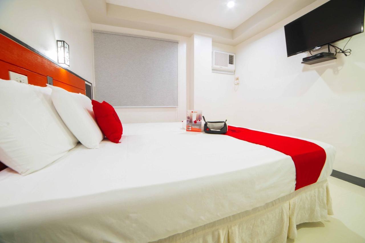 Reddoorz Plus Near San Pedro Cathedral Davao Екстер'єр фото